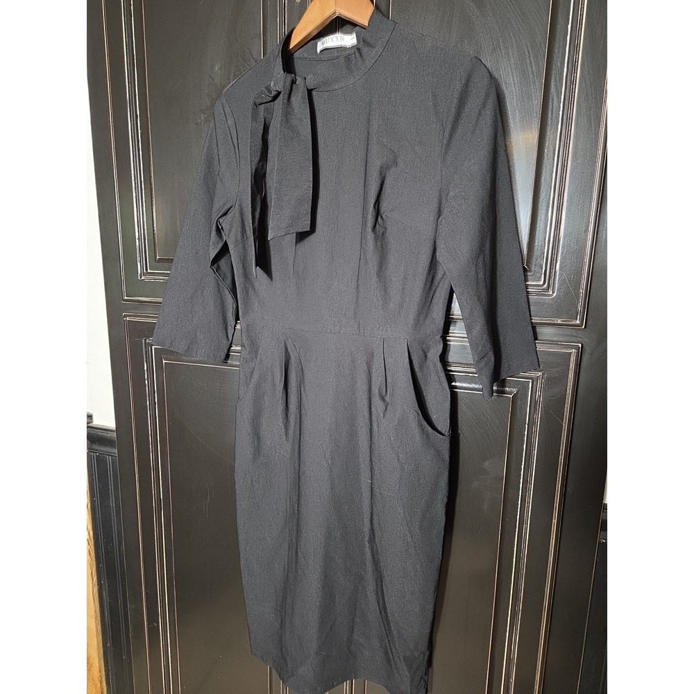 Muxxen Large Tie Neck Cocktail  Dress, Pockets, Classic , Kennedy